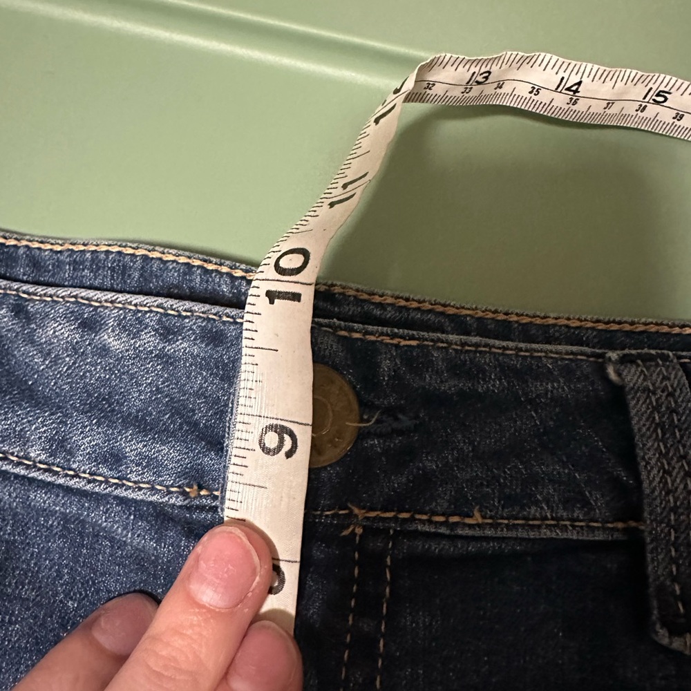 Y2K style Marc by Marc Jacobs denim shorts gold zipper detail designer size 12 - Picture 10 of 11